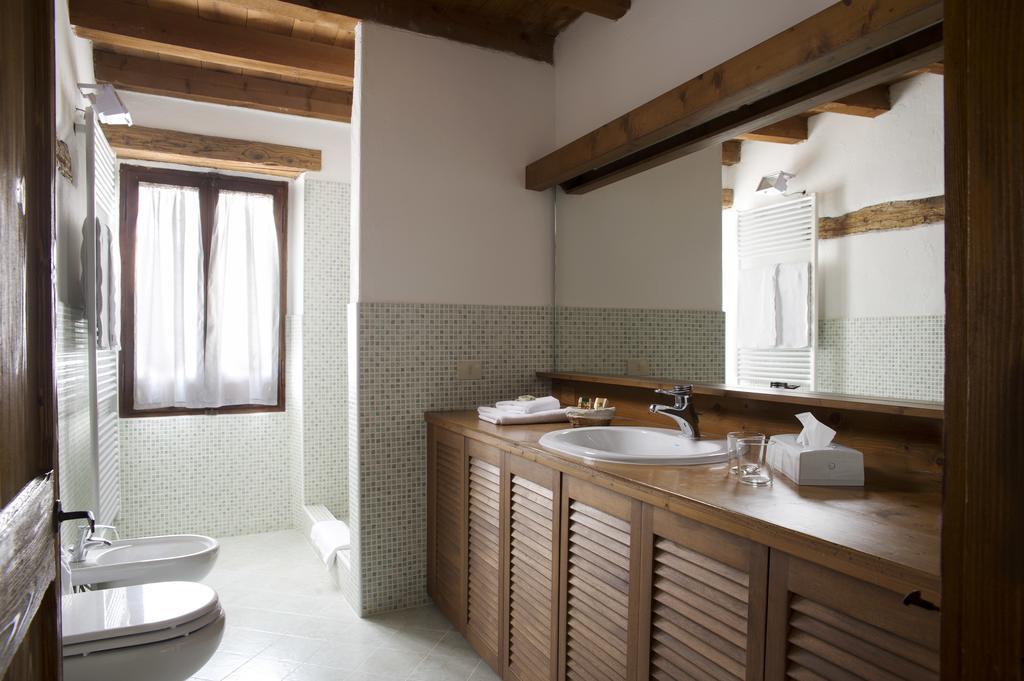 Il Relais Dell'Abbazia Bed and Breakfast Verona Kamer foto